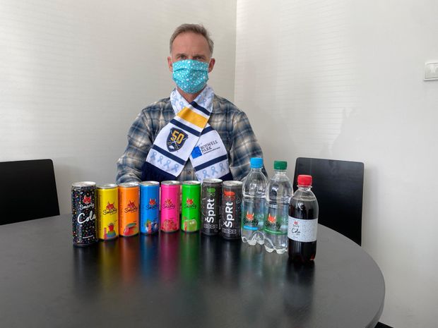 Dominik Hašek děkuje hrdinům z první linie a nabízí zdarma pitný režim Dominik Hašek děkuje hrdinům z první linie a nabízí zdarma pitný režim