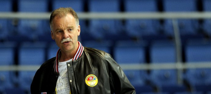 Slavomír Lener by měl na lavičce hokejové Sparty nahradit Josefa Jandače, který má namířeno do KHL