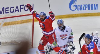 Finále KHL mezi Lvem a Magnitogorskem se hraje i ve vzduchu