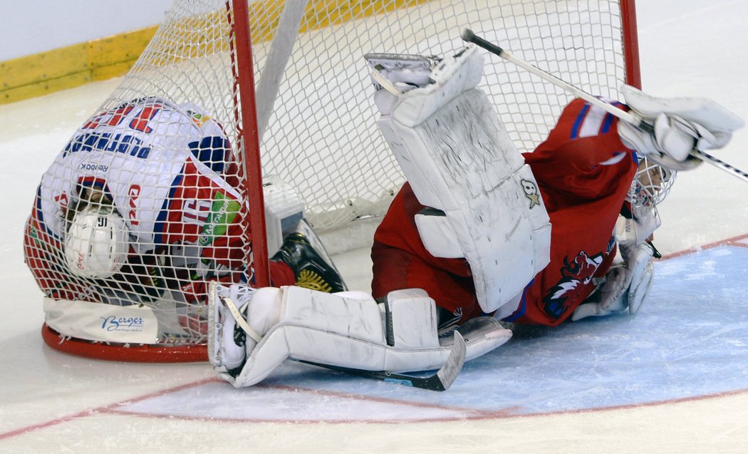 Sergej Plotnikov z Lokomotivu Jaroslavl skončil v brance, puku to Petri Vehanen nedovolil