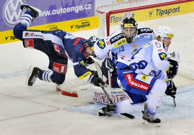 Domácí Víšek dělá zmatek před Faltrem Domácí Víšek dělá zmatek před Faltrem