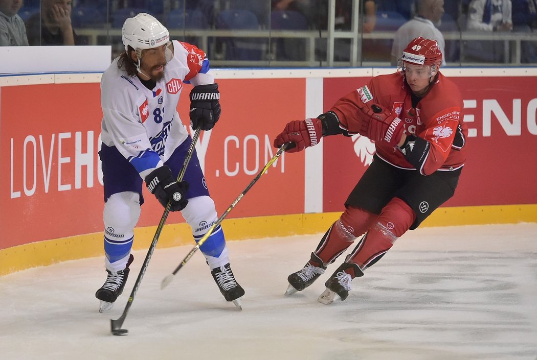 Peter Mueller si připsal asistenci na gól Lukáše Nahodila, který poslal Kometu do vedení 2:1