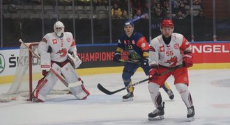 Třinec prohrál na závěr LM v Norsku 2:6, Kometa padla v Zugu