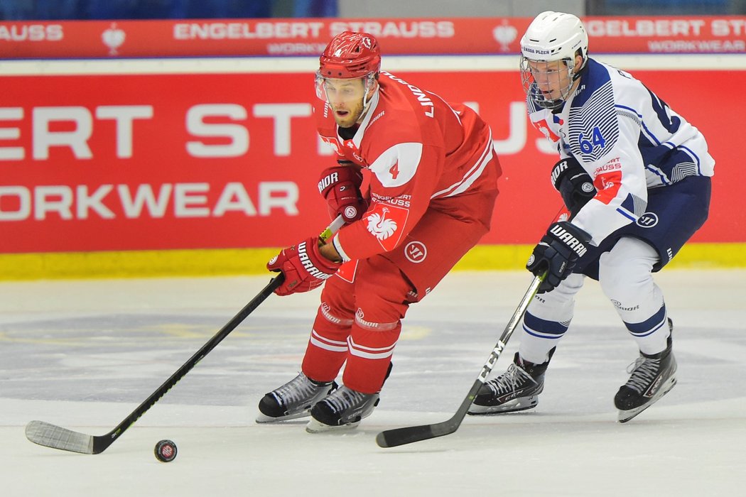 Plzeňský útočník Jakub Pour v duelu proti Lausanne