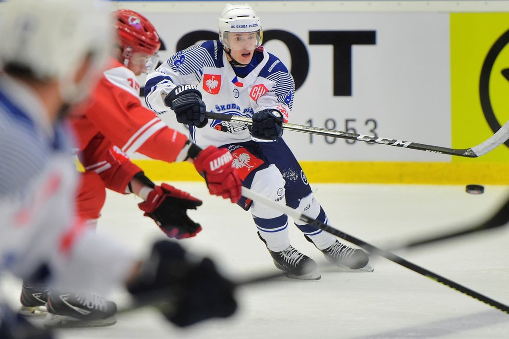 Plzeňský forvard Petr Kodýtek v domácí bitvě proti Lausanne