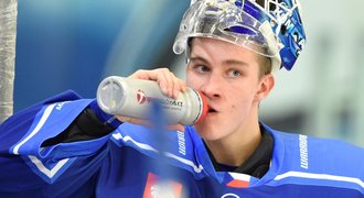 Talent Komety při debutu: V LM zářil, ale nachytal ho veterán z NHL