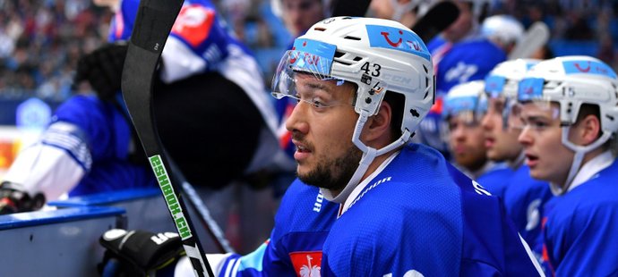 Hokejový útočník Jan Kovář bude v kariéře pokračovat v Zugu. 
