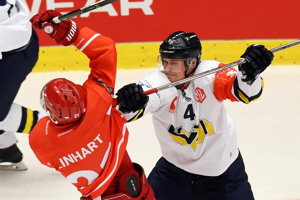 Třinečtí hokejisté porazili HV 71 a radují se z postupu v LM