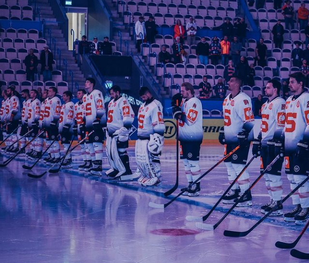Hokejisté Sparty úvodní zápas nového ročníku Ligy mistrů na hřišti Växjö prohráli