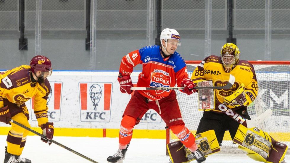 Hokejisté Poruby na svém ledě podlehli Jihlavě