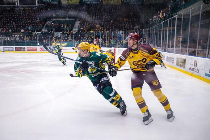 Jihlava zabrzdila velkou jízdu. Najednou máme problém dát gól, posteskl si Ujčík Jihlava zabrzdila velkou jízdu. Najednou máme problém dát gól, posteskl si Ujčík