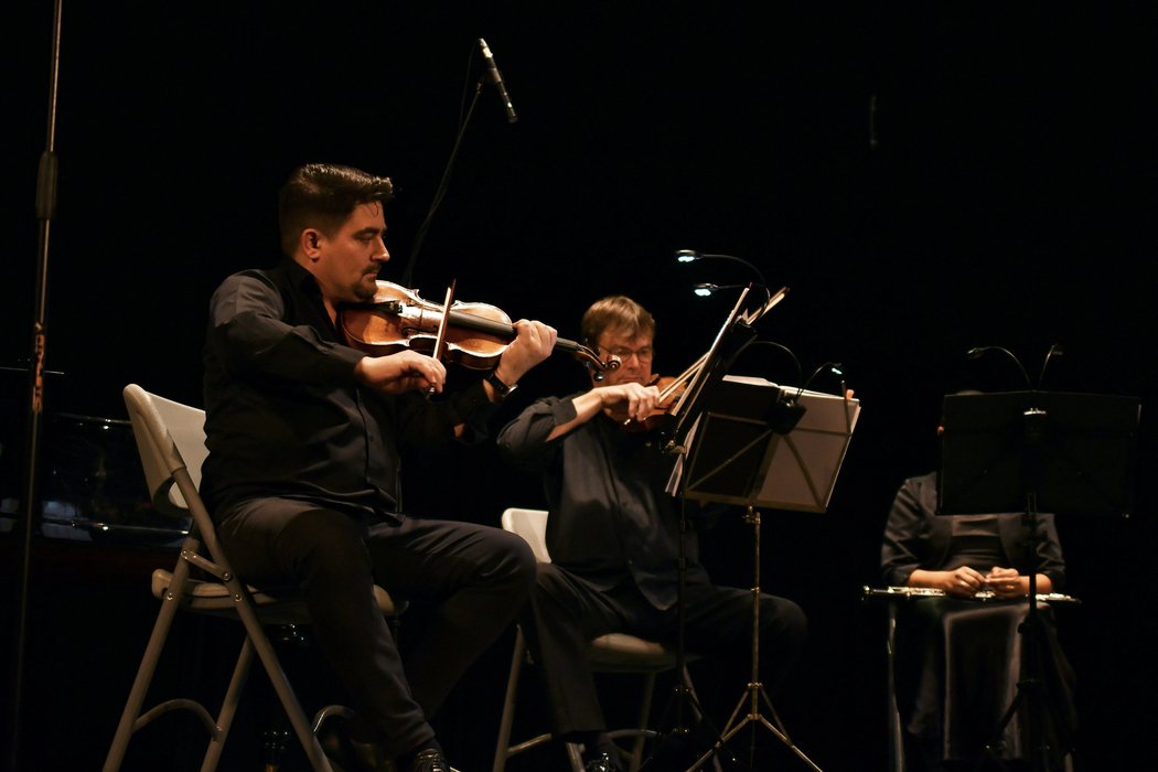 Pražská koncertní filharmonie zahrála legendárnímu útočníkovi Milanu Novému během oslavy jeho 70. narozenin