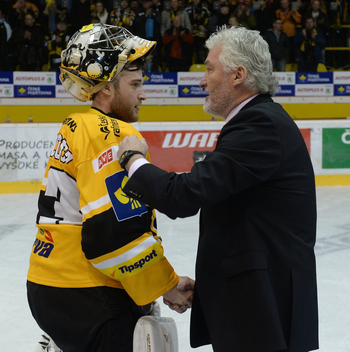 2015. Říha dovedl Pardubice do čtvrtfinále, tam si ale jeho tým vylámal zuby na Pavlu Francouzovi v brance Litvínova. Ten si nakonec došel až pro pohár.