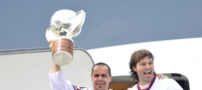 V roce 2010 oslavil svůj druhý titul pro mistra světa.