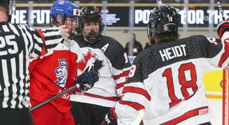 MS v hokeji do 18 let: Česko - Kanada 3:8. O soupeři pro čtvrtfinále je jasno