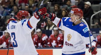 Rusko hladce přejelo Švýcarsko, další výhru slaví i hráči USA