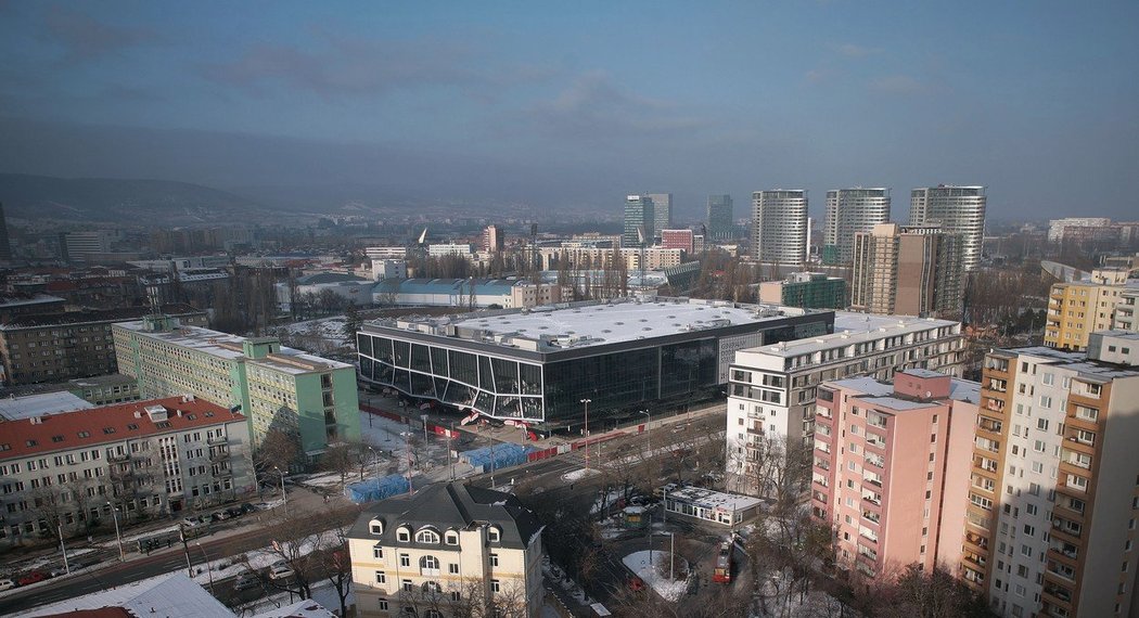 Zimní stadion Ondreje Nepely se nachází jen pár kilometrů od historického centra Bratislavy