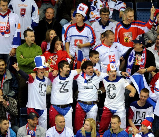 Fanoušci si i při vypjatém duelu Česka se Slovenskem rozuměli Fanoušci si i při vypjatém duelu Česka se Slovenskem rozuměli