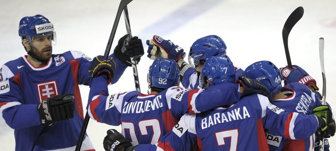 Slovenští hokejisté mají nakročeno do čtvrtfinále