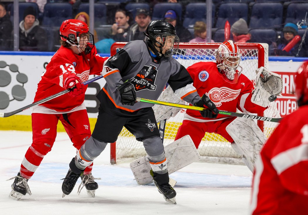 O triumf na turnaji Pee-Wee si Czech Knights zahráli s Detroit Junior Red Wings