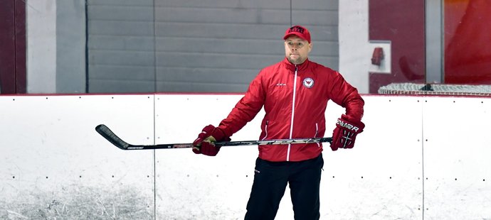 Mládežnický kouč Techniky Brno Martin Stloukal vyvolal svým ostrým výstupem živou diskuzi v českém hokeji