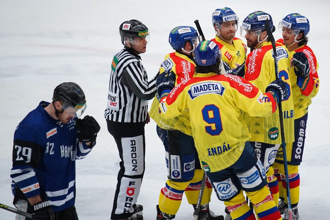 Hokejisté Motoru České Budějovice porazili Havířov vysoko 7:1 a v čele první ligy mají náskok 35 bodů