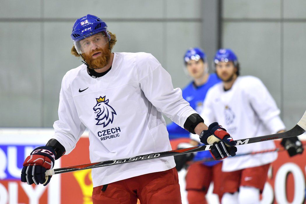 První trénink české hokejové reprezentace před startem MS na Slovensku. Na snímku kapitán Jakub Voráček