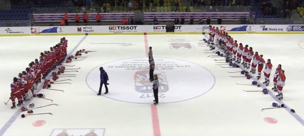 Ruskou hymnu po čtvrtfinále MS hokejistek do 18 let v Přerově doprovázel naštvaný pískot fanoušků