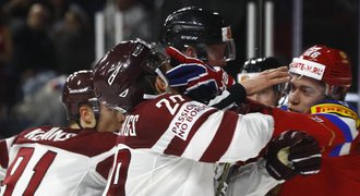 SOUHRN: Francie končí turnaj výhrou, Rusové smetli Lotyše 5:0