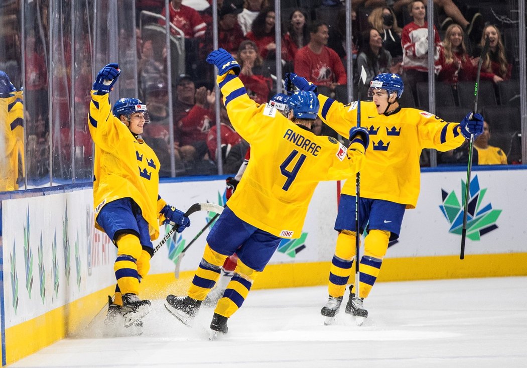 Švédové slaví gól v boji o bronz proti Česku