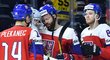 Čeští hokejisté v čele s Pavlem Francouzem se radují z vítězství 4:3 nad Rakouskem