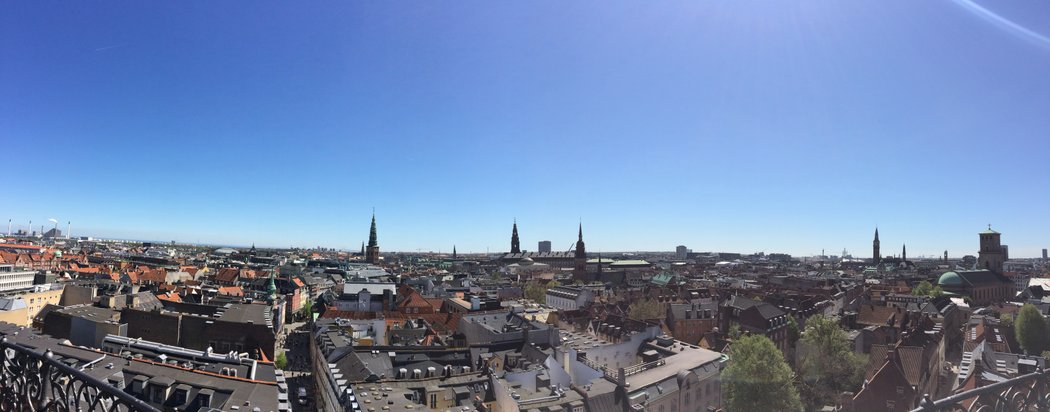 Panorama Kodaně z historické věže Rundetaarn