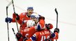 Norští hokejisté se radují z třetí branky utkání proti Jižní Koreji, kterou vstřelil Jonas Holös