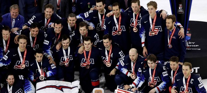 Američtí hokejisté získali na světovém šampionátu v Dánsku bronzové medaile