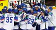 Hokejisté Slovenska slaví překvapivý triumf nad Ruskem
