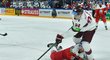 Tomáš Hertl zpacifikovaný lotyšskou obranou