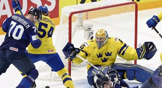 SESTŘIHY: Třetí prohra Slováků v řadě, Švédové na nájezdy udolali Finy