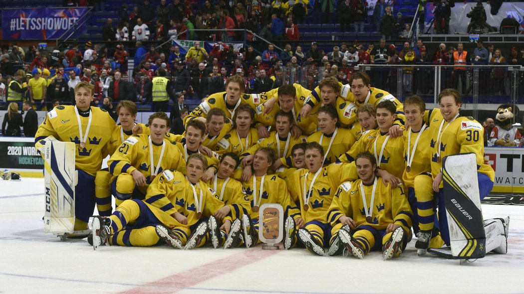 Švédové se radují z vítězství a ze zisku bronzové medaile