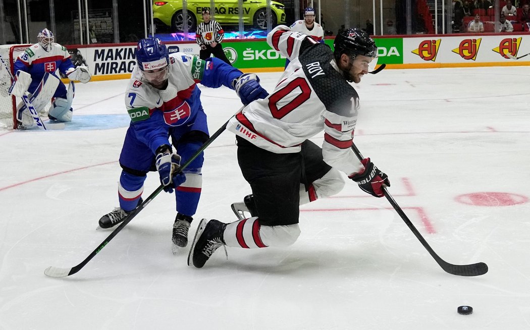Hokejisté Slovenska v zápase s Kanadou