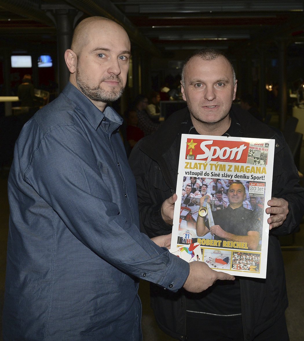 Titulní stranu deníku Sport převzal od šéfredaktora Lukáše Tomka také Robert Reichel