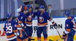 Islanders oslavují první branku v třetím utkání s Capitals