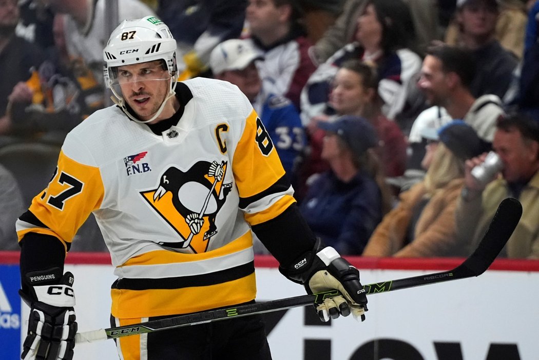 Kapitán Penguins Sidney Crosby během čtyřbodového večeru v Coloradu, který mu však k výhře nestačil