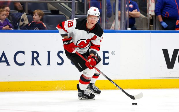 Český útočník Ondřej Palát v dresu New Jersey Devils Český útočník Ondřej Palát v dresu New Jersey Devils