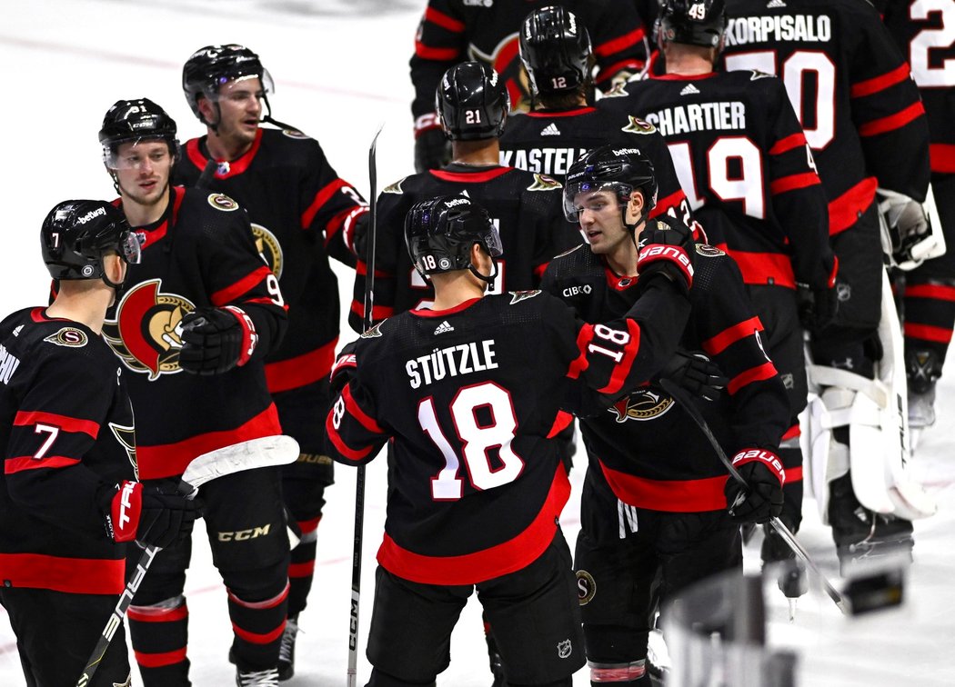 Ottawa Senators oslavují třetí vítězství v řadě