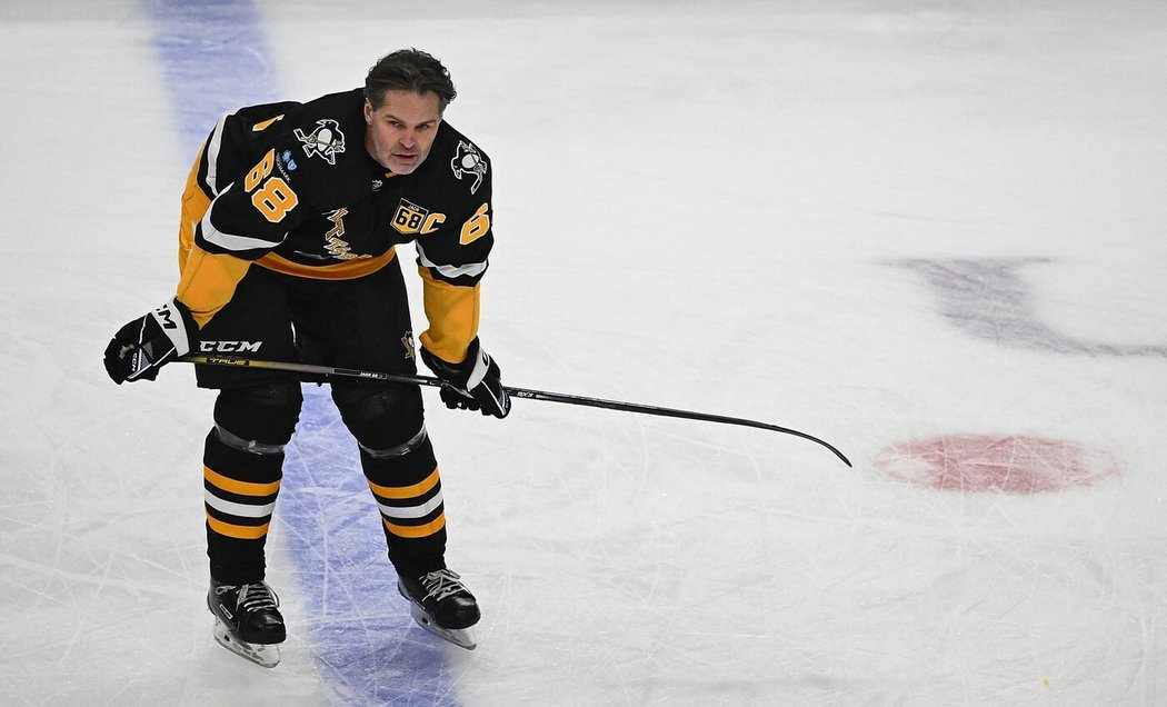 Jaromír Jágr se s Pittsburgh Penguins rozloučil posledním rozbruslením