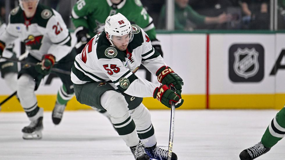 Český obránce David Jiříček byl vedením Minnesoty poslán na farmu do Iowy