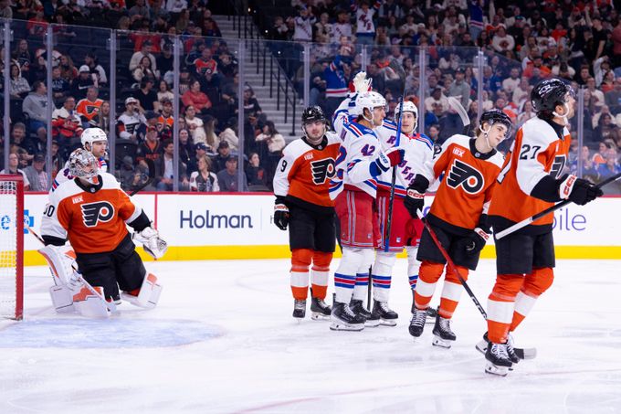 Vladařův špatný start: šest gólů za dvě třetiny a střídání. Vaněček pomohl k bodu Vladařův špatný start: šest gólů za dvě třetiny a střídání. Vaněček pomohl k bodu