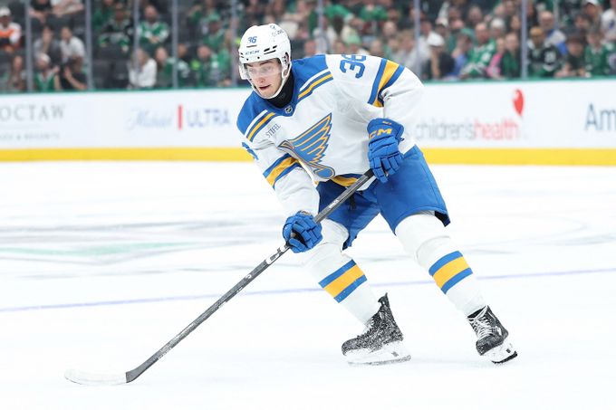 Jiříček II. v NHL! Překonával těžký osud, vděčí i rodičům. Překvapí, s čím měl problém Jiříček II. v NHL! Překonával těžký osud, vděčí i rodičům. Překvapí, s čím měl problém