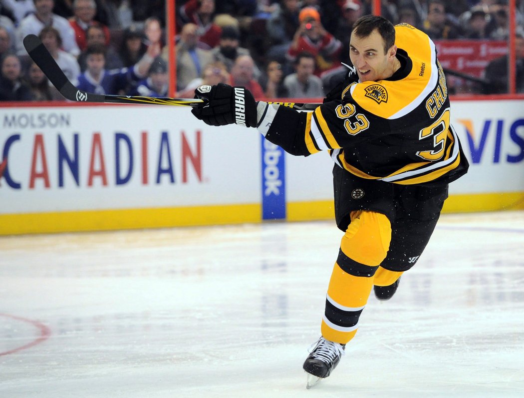 Zdeno Chára, obránce Bostonu, vítěz Stanley Cupu.