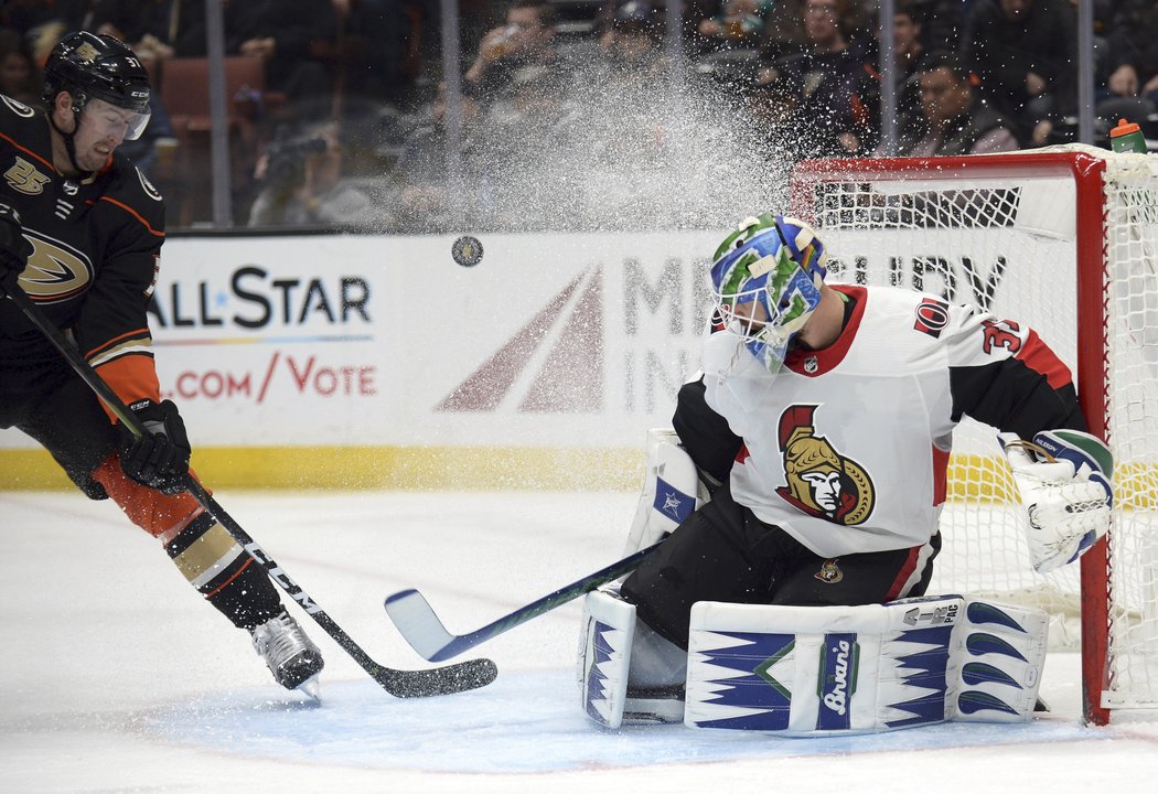 Anders Nilsson pochytal 32 střel Anaheimu